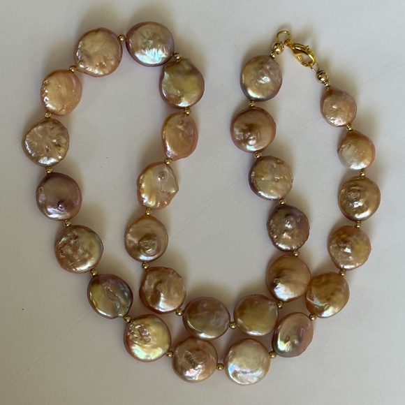 NATURAL Color Coin Pearl Necklace - 19 1/2 Inches - Lobster Claw Clasp - Picture 10 of 12